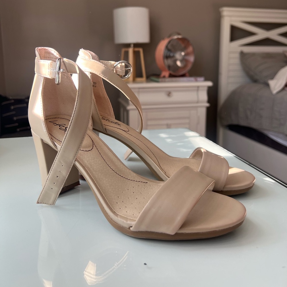 Life Stride Soft System Open Toe Chunky Heels